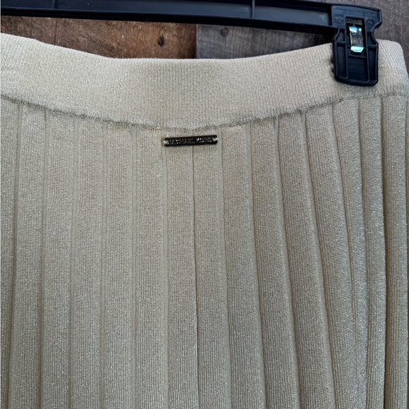 Michael Kors Metallic Ribbed Knit Skirt - Size Small - NWT - Picture 6 of 11